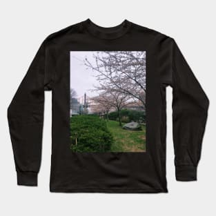 Cherry Blossoms Roosevelt Island NYC Long Sleeve T-Shirt